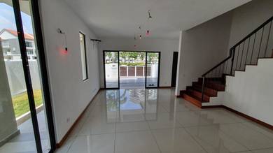 Semi-Detached House For Sale in Bayan Lepas,PNG