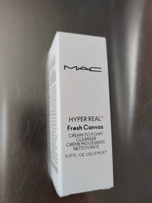 MAC Hyper Real Fresh Canvas Cream-To-Foam Cleanser