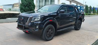 Nissan Navara V in Bandar Puteri Puchong, SGR
