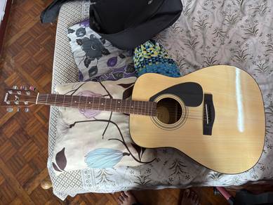 Yamaha Acoustic Guitar - Brand new