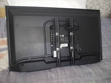 TCL TV model 32D3010 