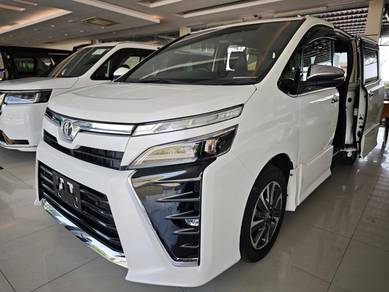 Toyota Voxy ZS KIRAMEKI III in Titiwangsa, KUL
