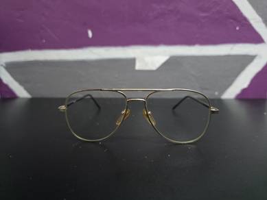 Sunglass
