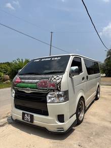 Toyota Hiace in Kuala Terengganu, TRG