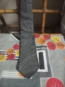 535) fendi neck tie