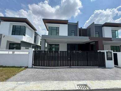 Semi-Detached House For Sale in Sepang,SGR