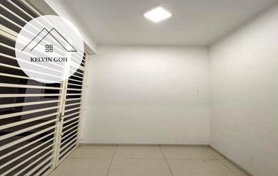 Condominium For Rent in One Imperial