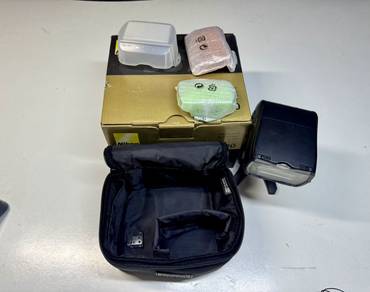 Nikon SB-700 Speedlight Flash + Box