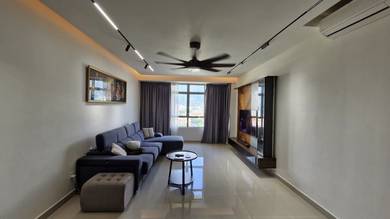 Condominium For Sale in All Seasons Park