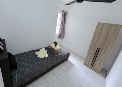 Room in Damansara Perdana, SGR
