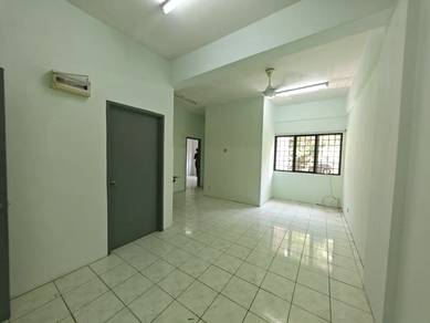 Apartment For Sale in Selesa i-Resort Apartment (Pangsapuri Damai Mewah A)