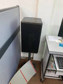 Speaker tong dan kaki speaker
