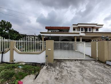 Semi-Detached House For Sale in Klang,SGR