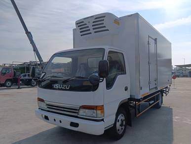 Isuzu NPR71 REFRIGERATED BOX 4X2