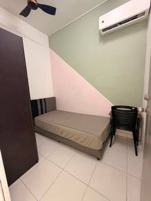 Room in Tampoi, JHR