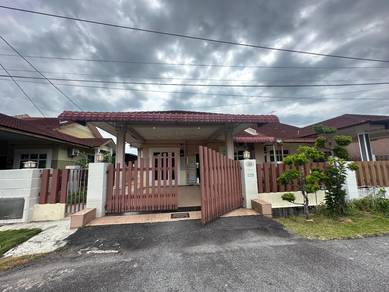 Semi-Detached House For Rent in Paya Rumput,MLK