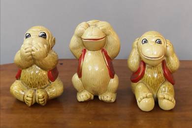 vintage Genting Asian Pottery 3 wise monkeys