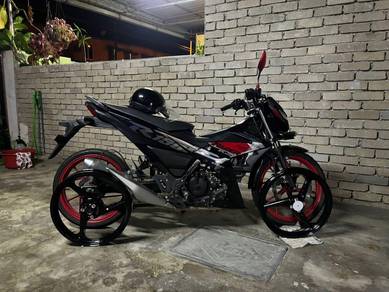 Suzuki Raider R150