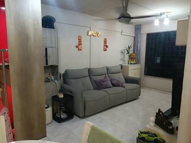 Flat For Sale in Sri Lanang