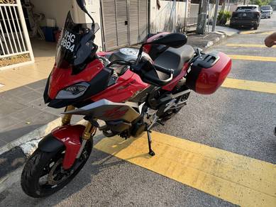 BMW F 900 XR