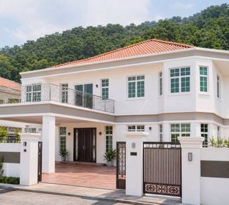 Bungalow House For Sale in Tanjung Bungah,PNG