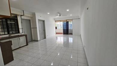 Apartment For Sale in Sri Mutiara