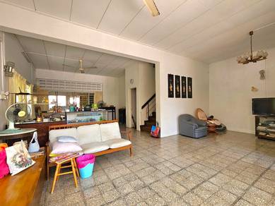 Semi-Detached House For Sale in Pulau Tikus,PNG