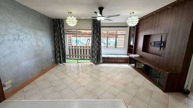 Condominium For Sale in Perdana Exclusive Condo
