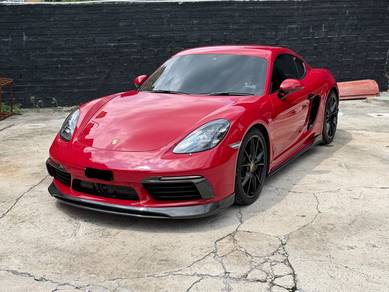 Porsche 718 CAYMAN in Desa Petaling, KUL