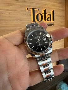 Rolex Datejust White Gold Fluted Bezel
Pre-owned 1