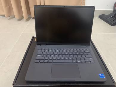 New Units Laptop Dell Pro 14250