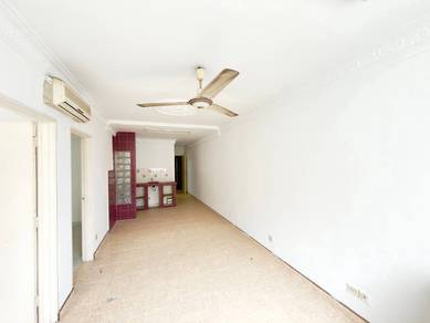 Apartment For Sale in Sri Penara