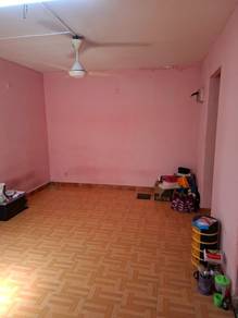 Flat For Sale in Kelumpuk Tempua