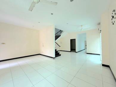 Semi-Detached House For Sale in Gelugor,PNG