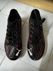 Kasut bola /football boots Puma Future