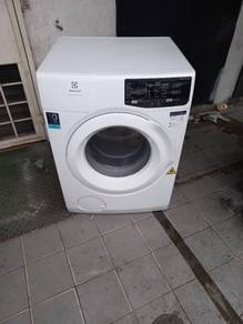 Electrolux air vented dryer pengering baju 7.0kg