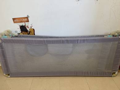 Bed guard