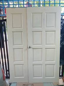 pintu rumah 