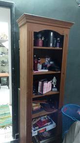 bookshelf wood