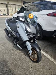 Yamaha XMAX