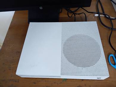 xbox one s 1tb free 6 games digital