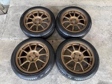 Rim ze40 bronze 16 inch tayar toyo cr1 bunga 95%
