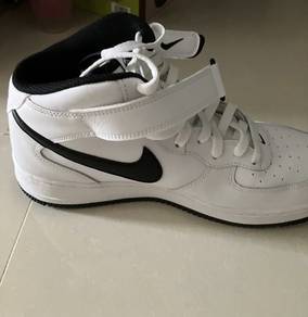 Nike Air Force 1 Mid '07 (condition 9.9 / 10)