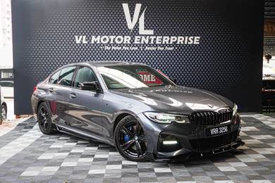 BMW 330i 30i M SPORT in Desa Petaling, KUL