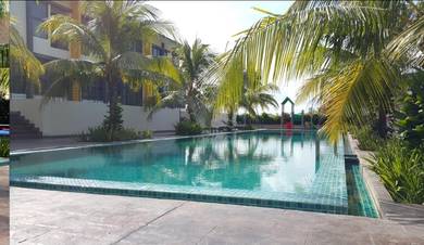 Condominium For Rent in The Peak SOHO