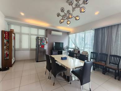 Condominium For Sale in Gurney Paragon
