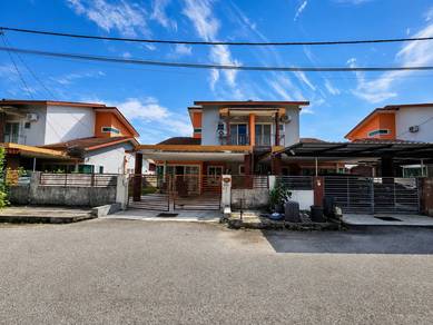 Semi-Detached House For Sale in Teluk Intan,PRK