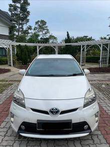 Toyota Prius LUXURY (HYBRID) in Cyberjaya, SGR