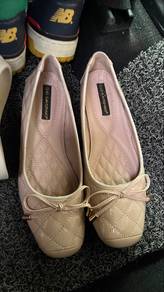 shoes like new to letgo