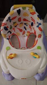 baby walker cum baby rocker 2in1